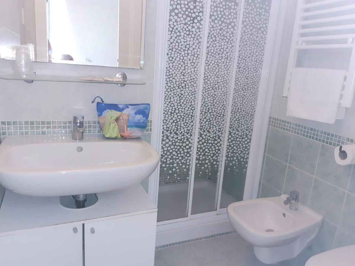 Hotel Raul リッチョーネ エクステリア 写真