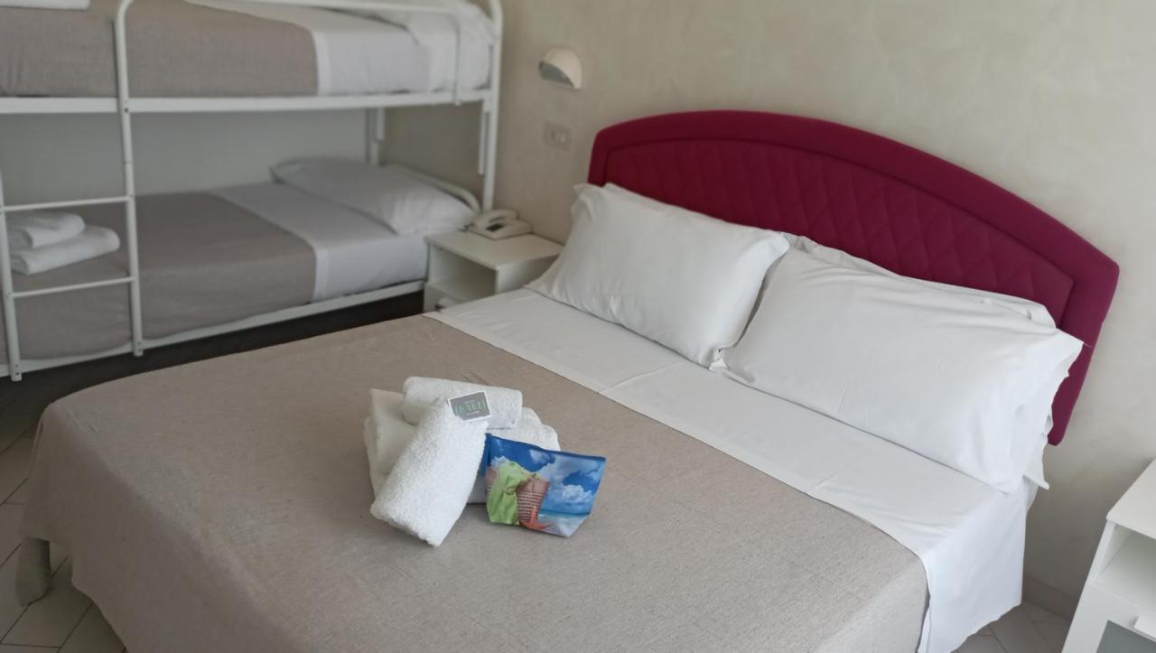 Hotel Raul リッチョーネ エクステリア 写真